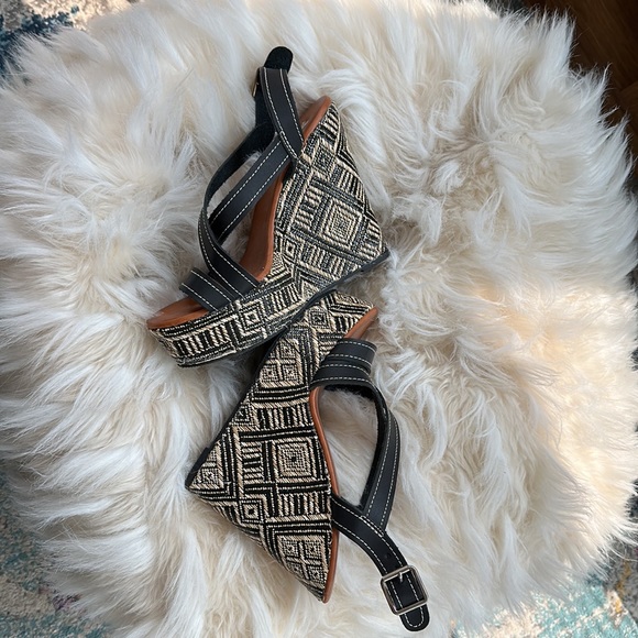 Geometric Wedge Olivia Miller Sandals, Black, White and Tan, Women Size 8 - Picture 2 of 5